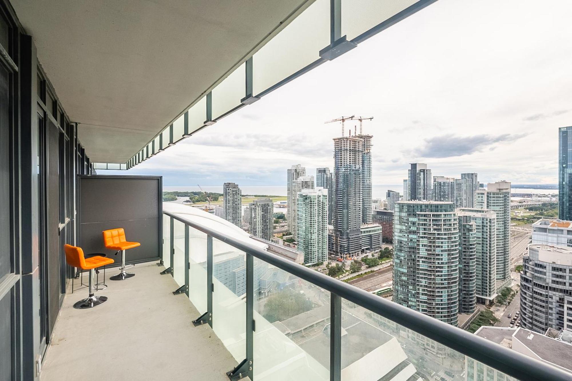 Globalstay Modern Downtown Apartment 多伦多 外观 照片