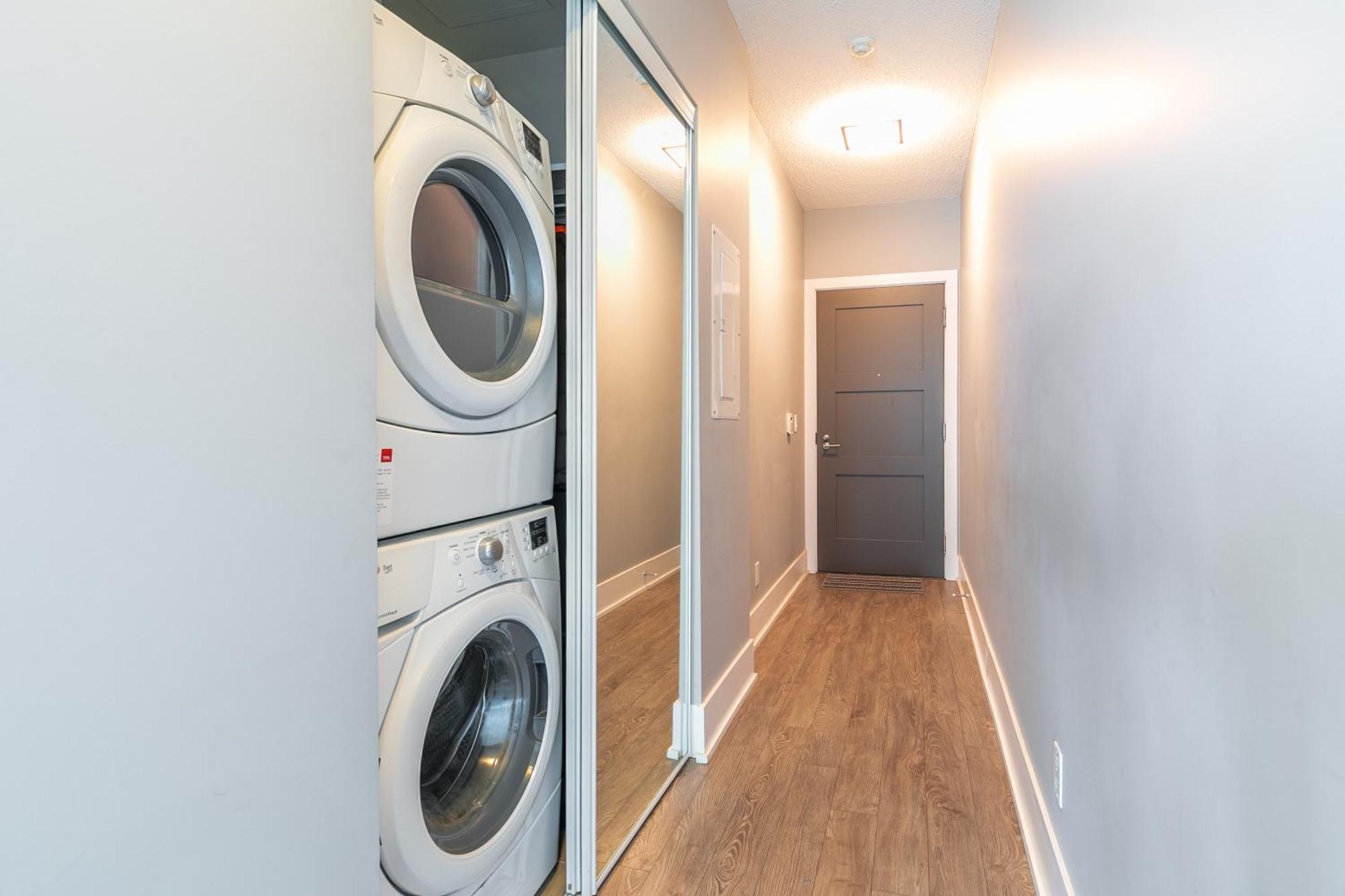 Globalstay Modern Downtown Apartment 多伦多 外观 照片
